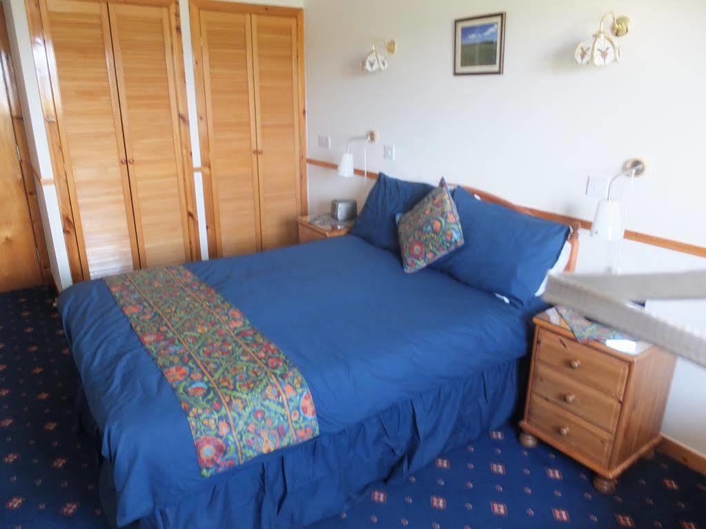 Houton Bay Lodge Orphir  Exterior photo